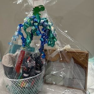 NWT NEWBORN Baby Shower Gift Basket Bundle #1